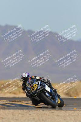 media/Mar-22-2025-CVMA (Sat) [[462c0ffedb]]/Race 13-Amateur Supersport Middleweight/